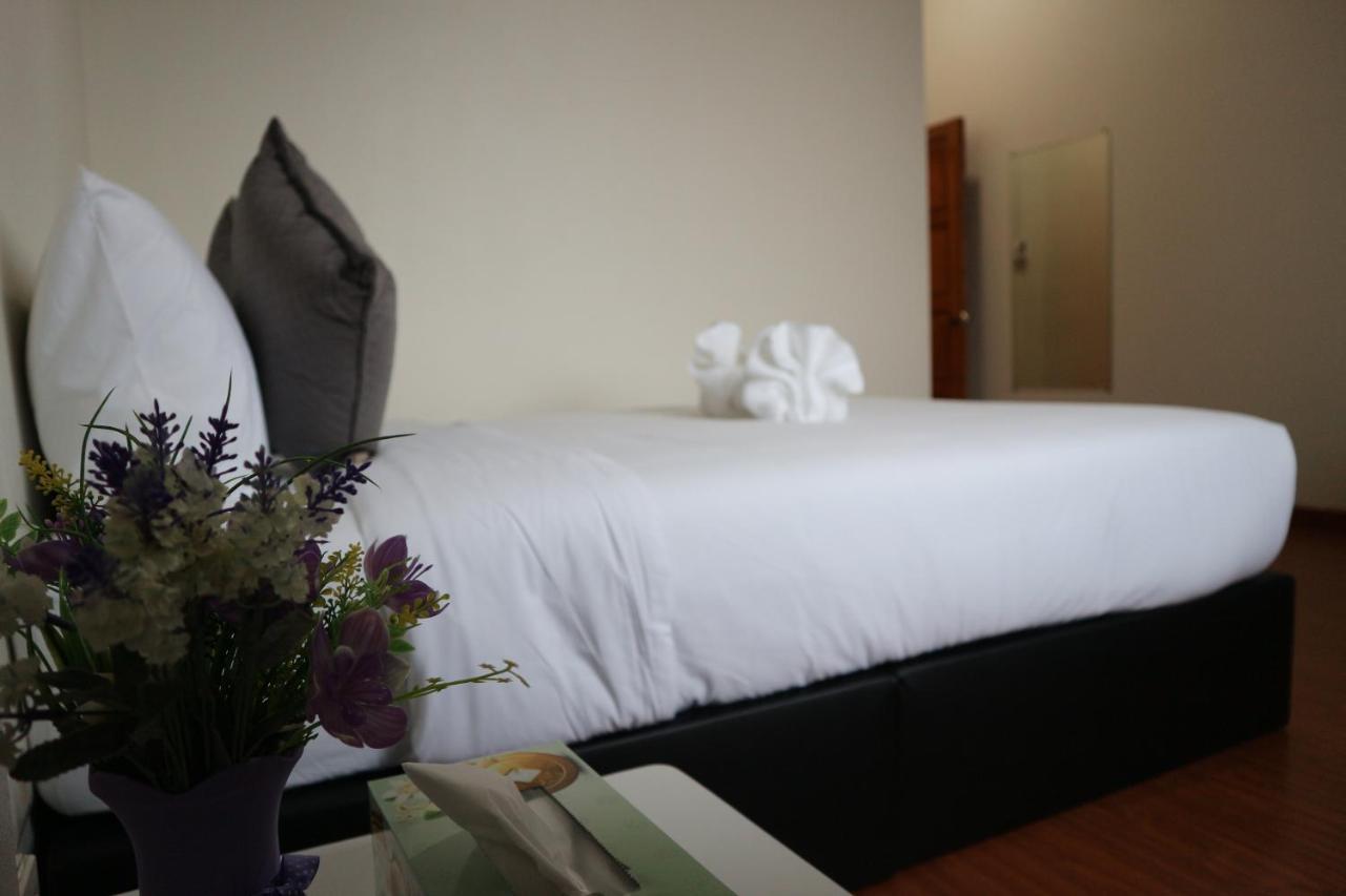 Lis Nimman Hotell Chiang Mai Exteriör bild