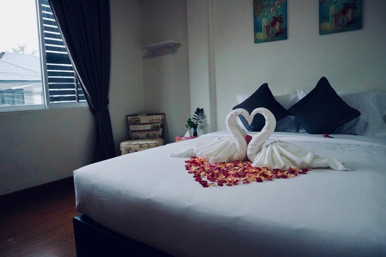 Lis Nimman Hotell Chiang Mai Exteriör bild